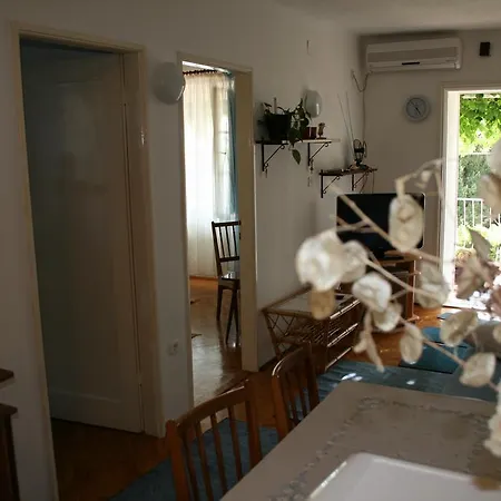 Miso Apartment